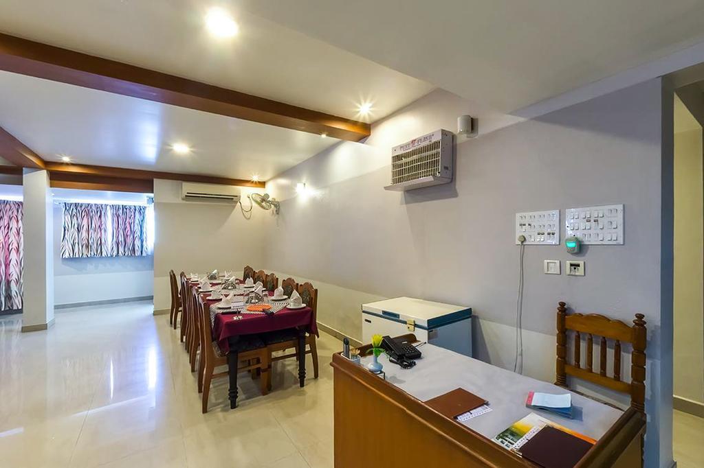 Hotel Geethu International Kovalam Kültér fotó