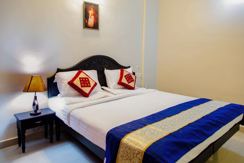 Hotel Geethu International Kovalam Kültér fotó