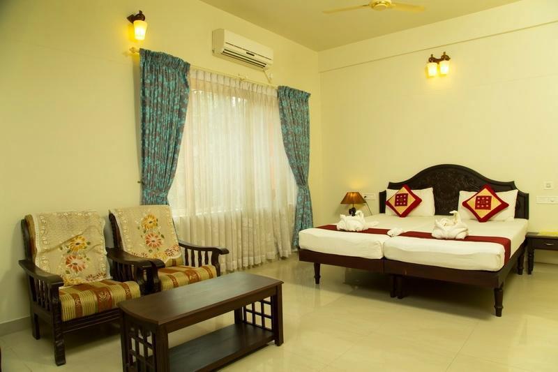 Hotel Geethu International Kovalam Kültér fotó
