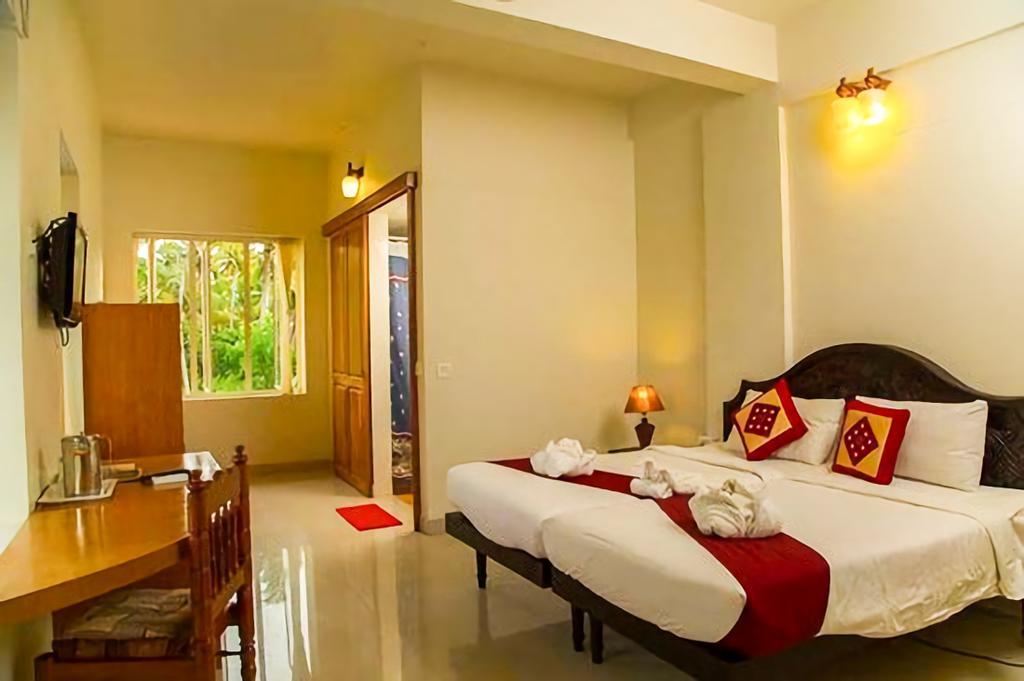 Hotel Geethu International Kovalam Kültér fotó