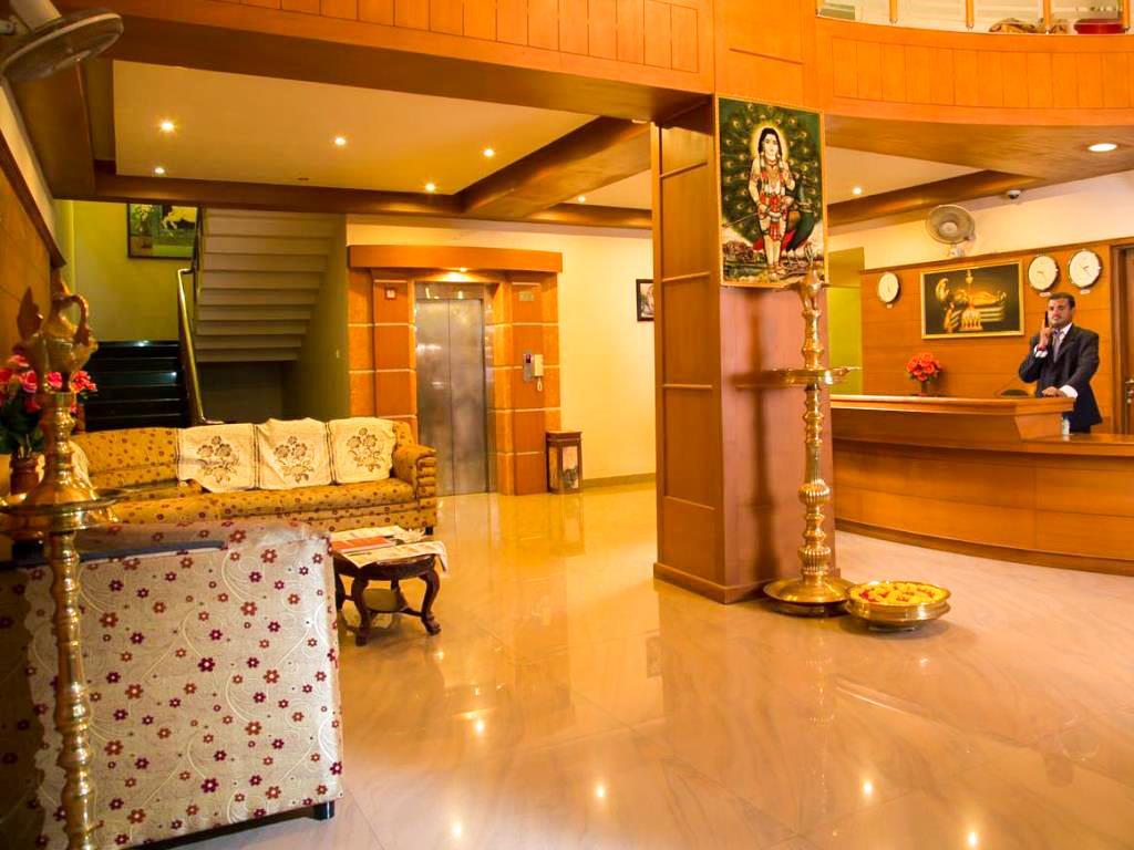 Hotel Geethu International Kovalam Kültér fotó